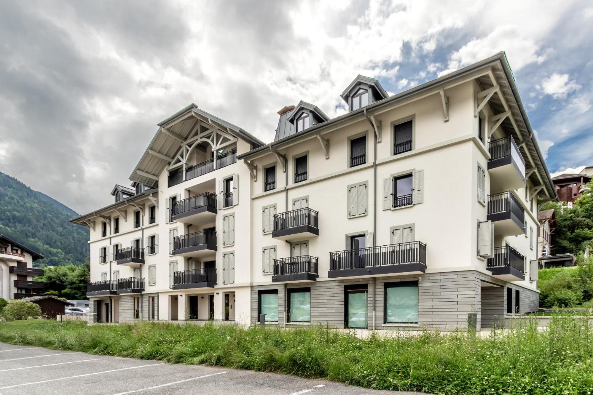Alpina - Renove Et Skis Aux Pieds Saint-Gervais-les-Bains Bagian luar foto